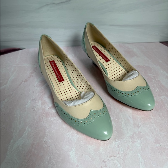 Elegant Cream & Green Women's Pinup Girl Shoes Brand New -vintage 1950s inspired - Picture 6 of 11